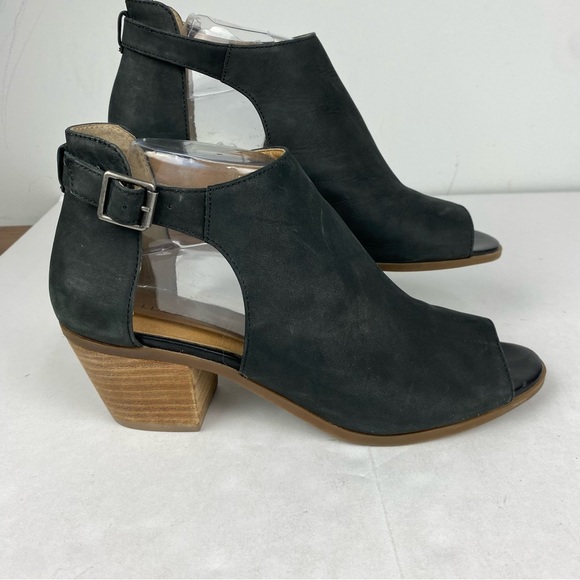 Lucky Brand Womens 9 Black Suede Peep Toe Heel Sandals Shoes - Picture 1 of 5